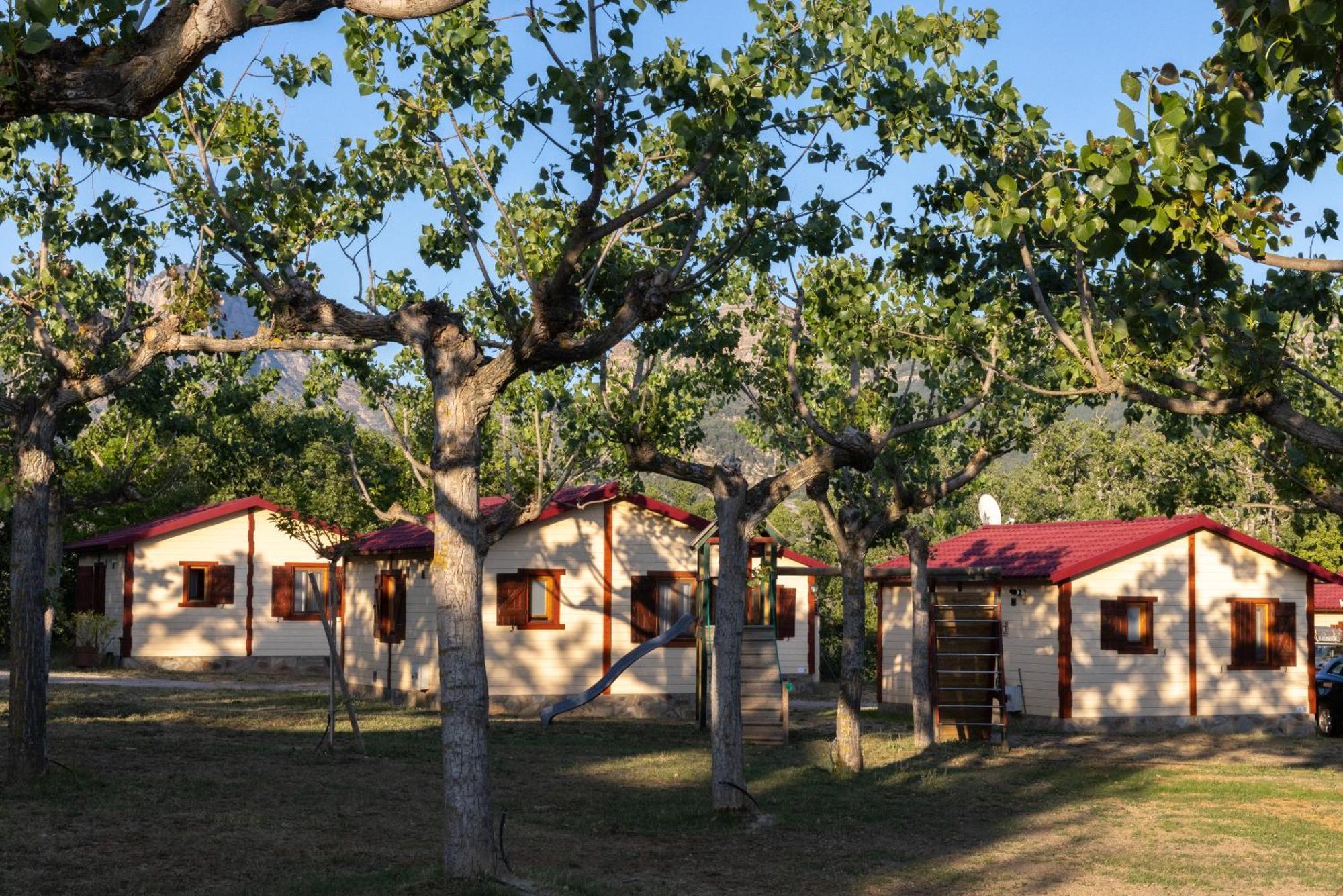Bungalowpark Isabena La Puebla de Roda Екстер'єр фото